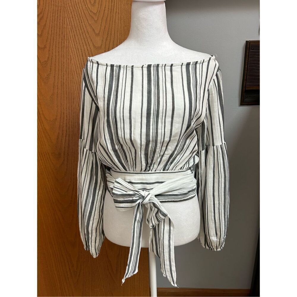 Jen’s Pirate Booty crop striped wrap balloon sleeve shirt size S BIN S